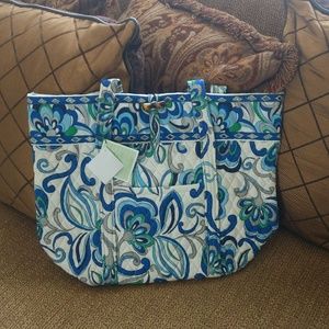 Vera Bradley Mediterranean White Tote w defect